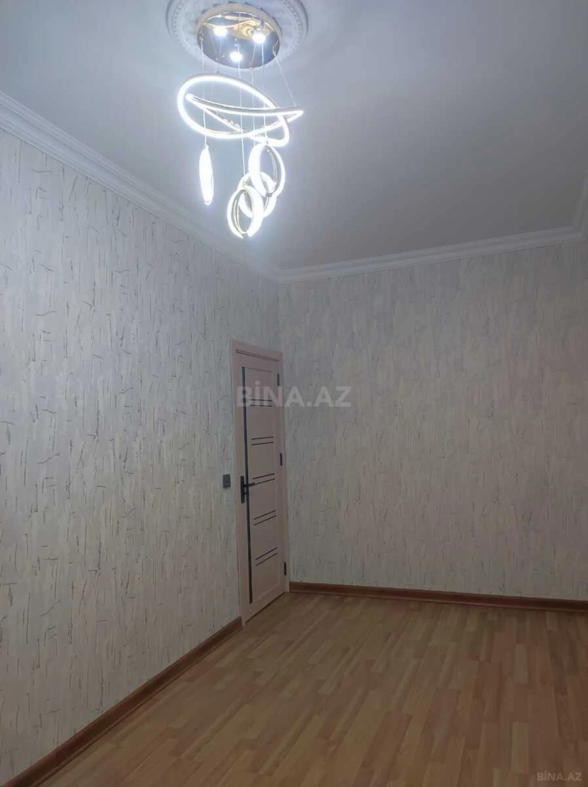 Satılır 2 otaqlı mənzil 45 m²