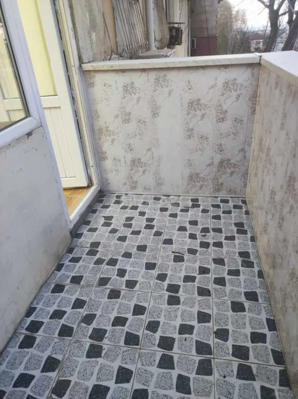 Satılır 2 otaqlı mənzil 45 m²