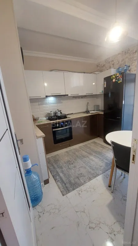 Satılır 2 otaqlı mənzil 63 m²