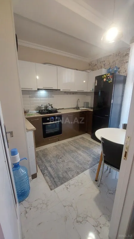 Satılır 2 otaqlı mənzil 63 m²