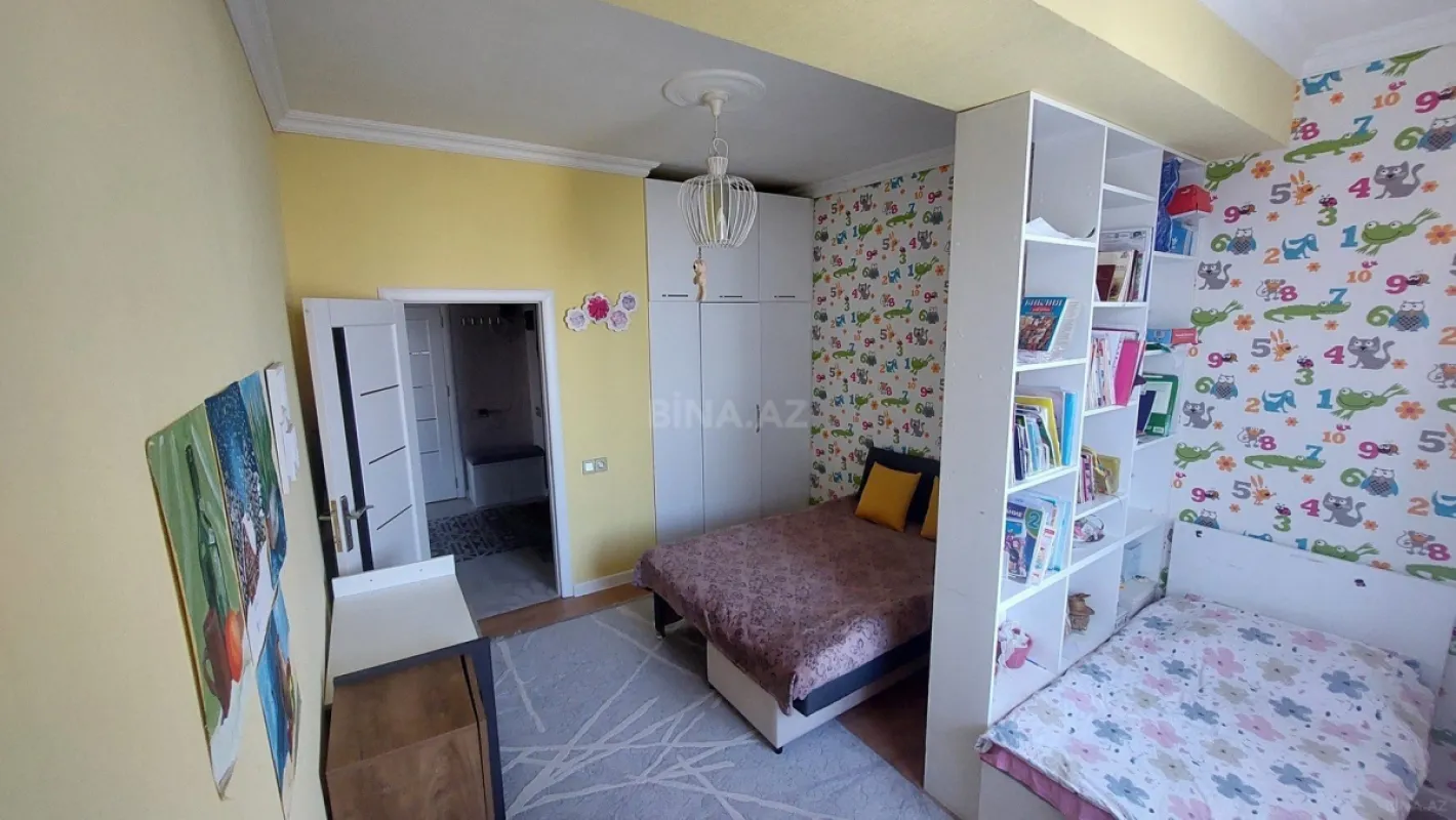 Satılır 2 otaqlı mənzil 63 m²