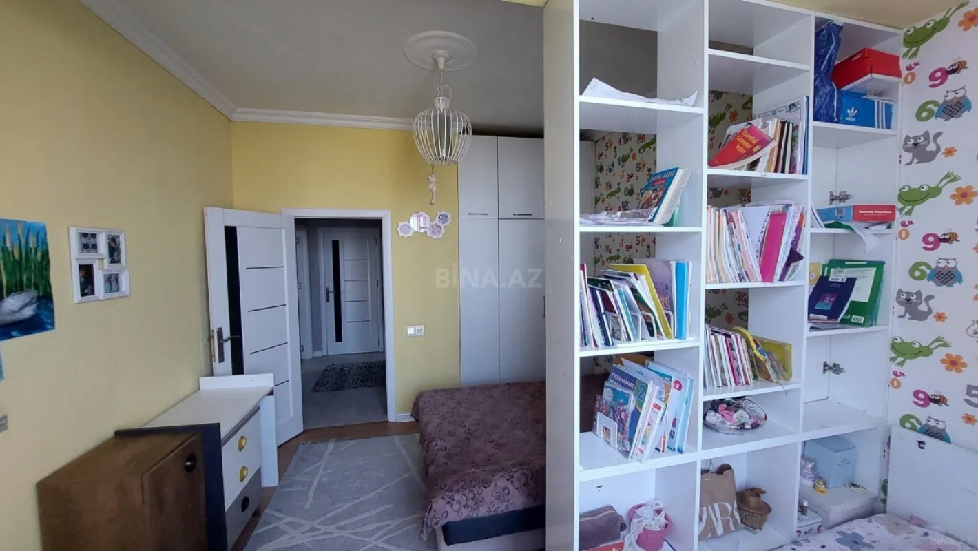 Satılır 2 otaqlı mənzil 63 m²
