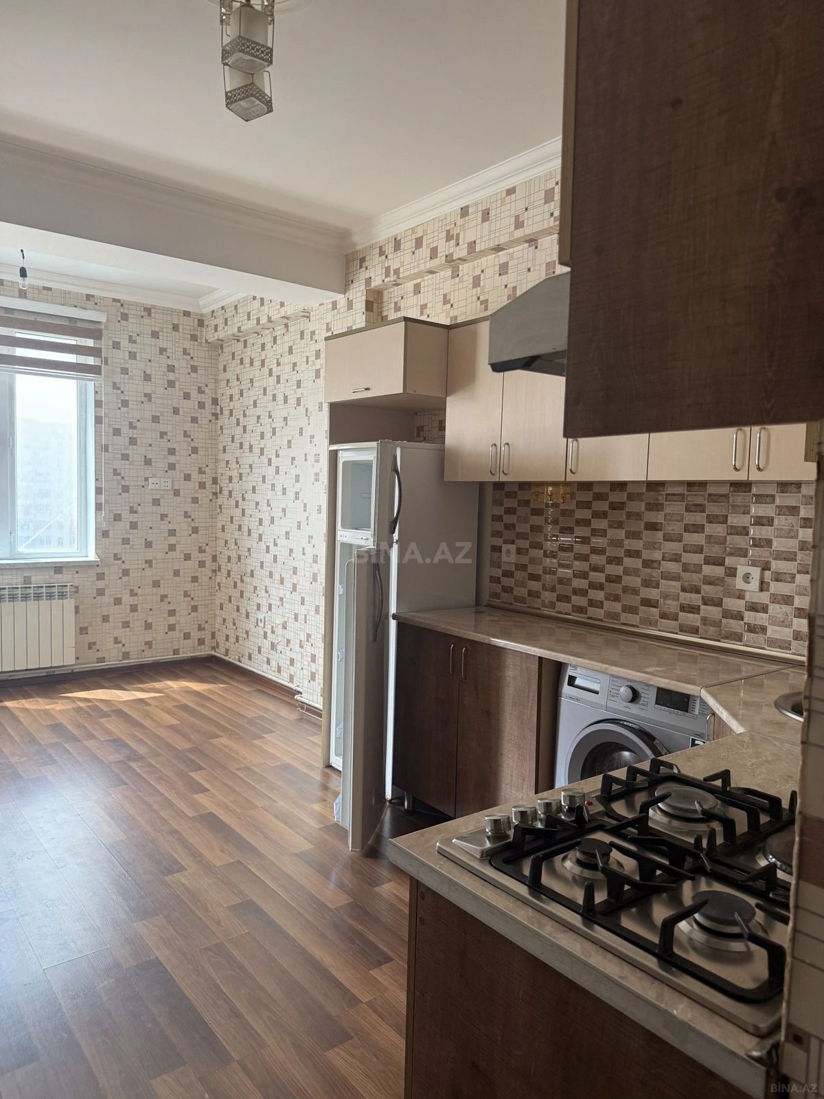 Kirayə verilir 2 otaqlı mənzil 70 m²