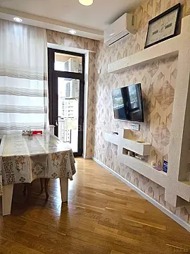 Satılır 2 otaqlı mənzil 62 m²