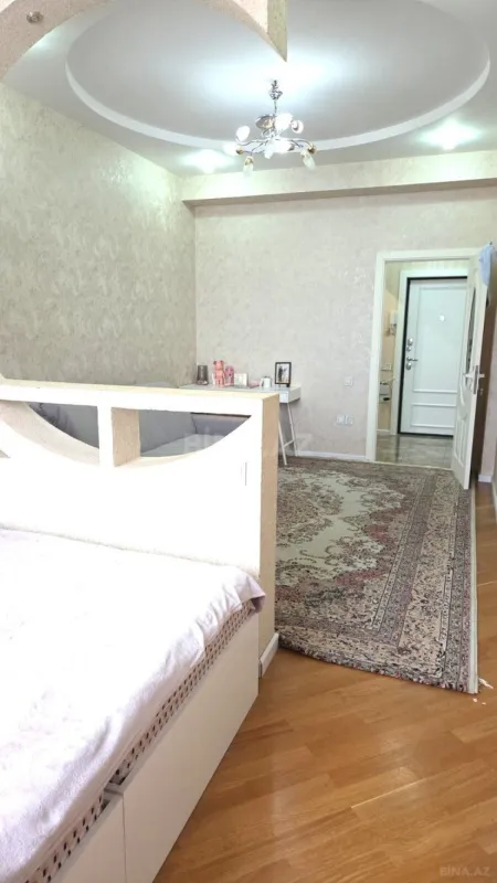 Satılır 2 otaqlı mənzil 62 m²