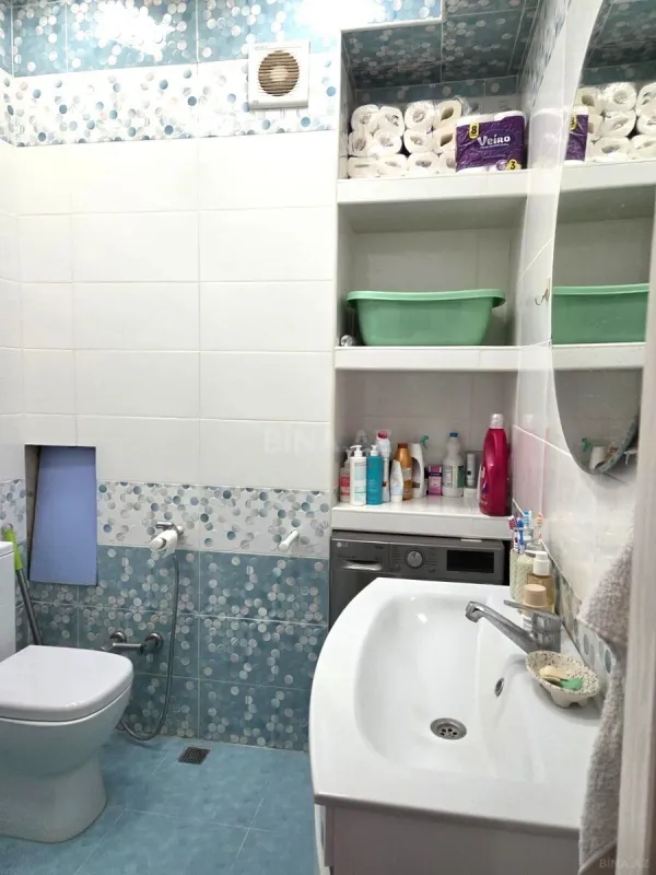 Satılır 2 otaqlı mənzil 62 m²