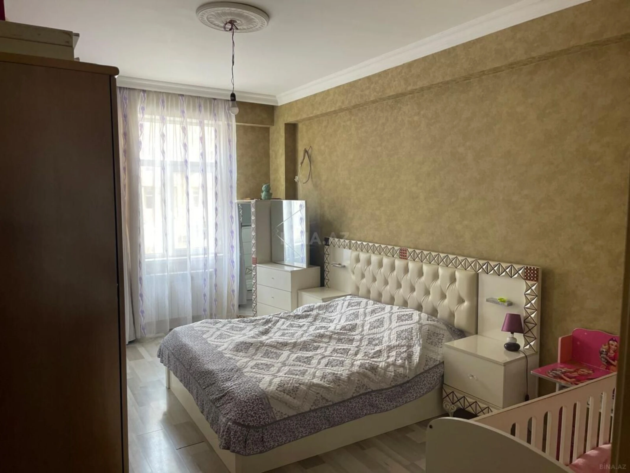 Satılır 3 otaqlı mənzil 105 m²