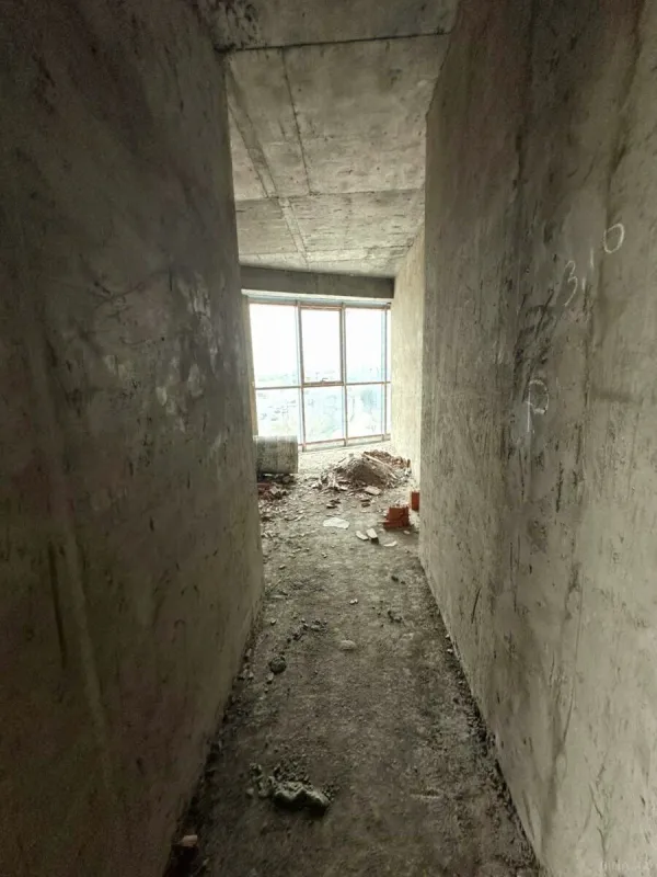 Satılır 4 otaqlı mənzil 200 m²