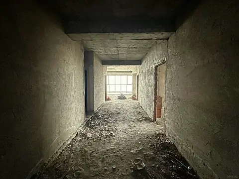 Satılır 4 otaqlı mənzil 200 m²