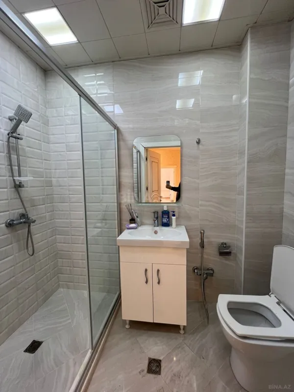 Satılır 3 otaqlı mənzil 130 m²