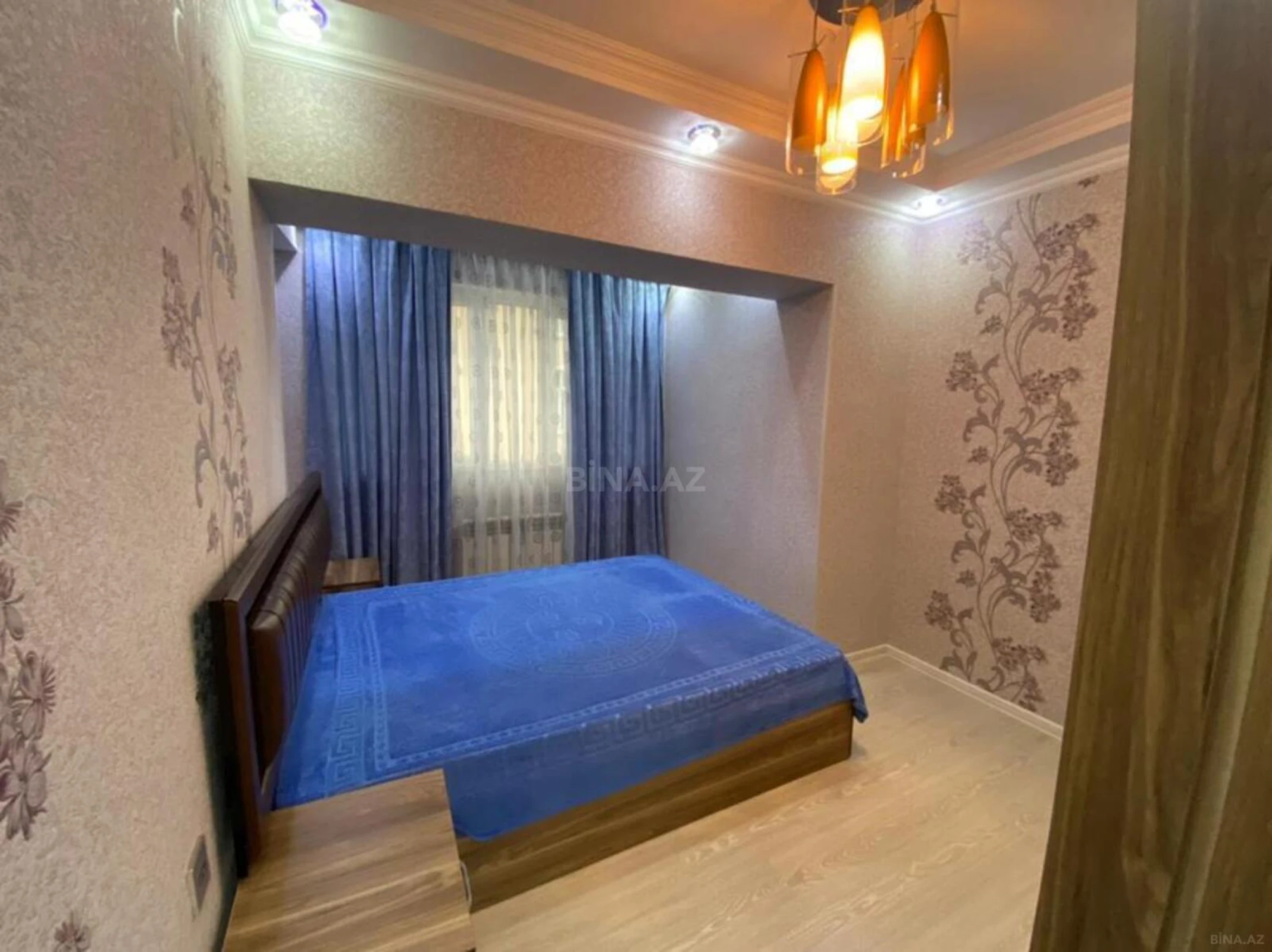 Kirayə verilir 2 otaqlı mənzil 70 m²