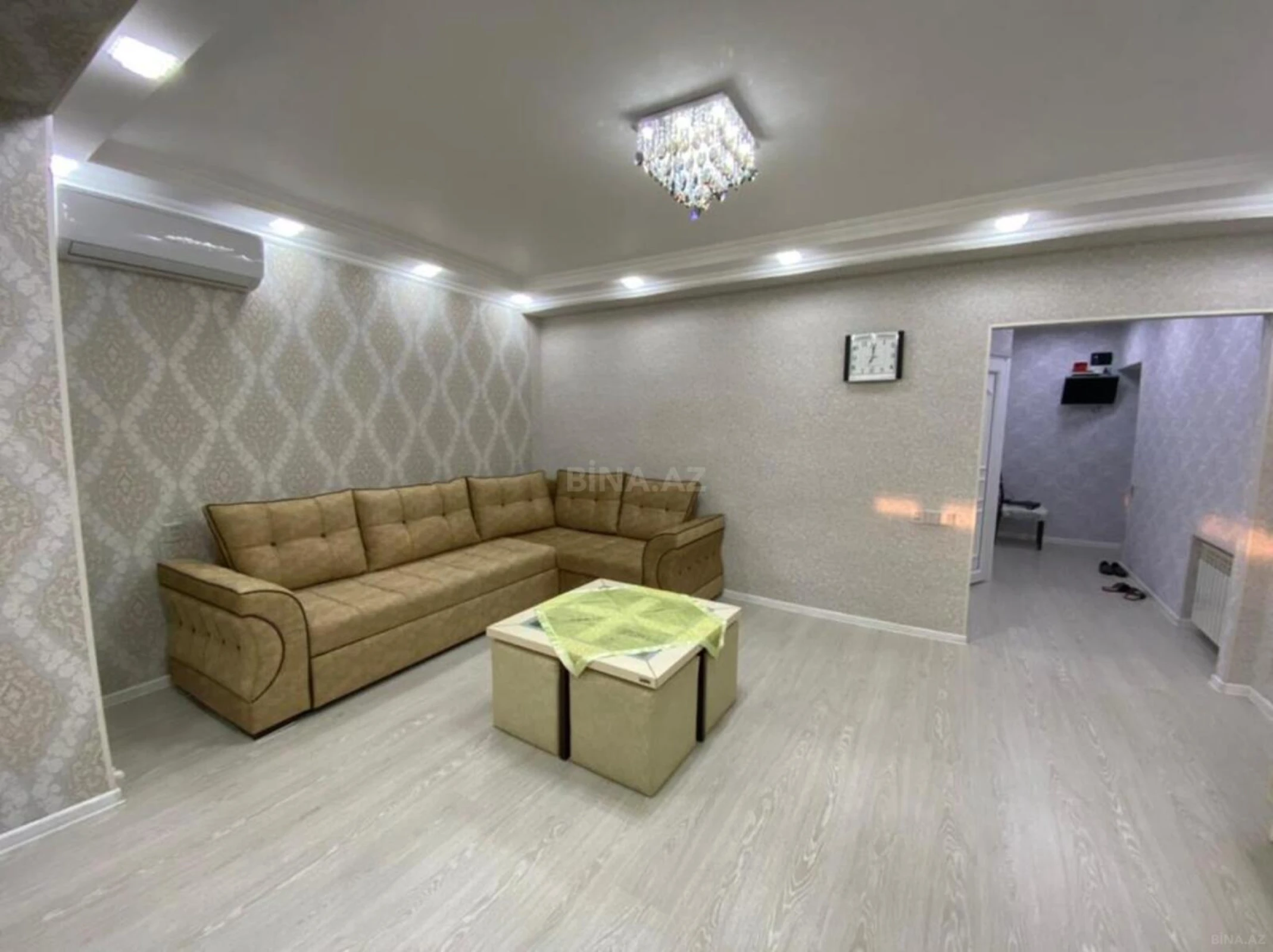Kirayə verilir 2 otaqlı mənzil 70 m²