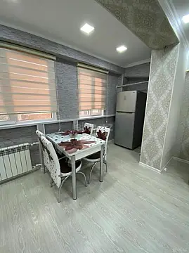 Kirayə verilir 2 otaqlı mənzil 70 m²