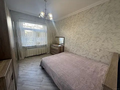 Satılır 2 otaqlı mənzil 60 m²