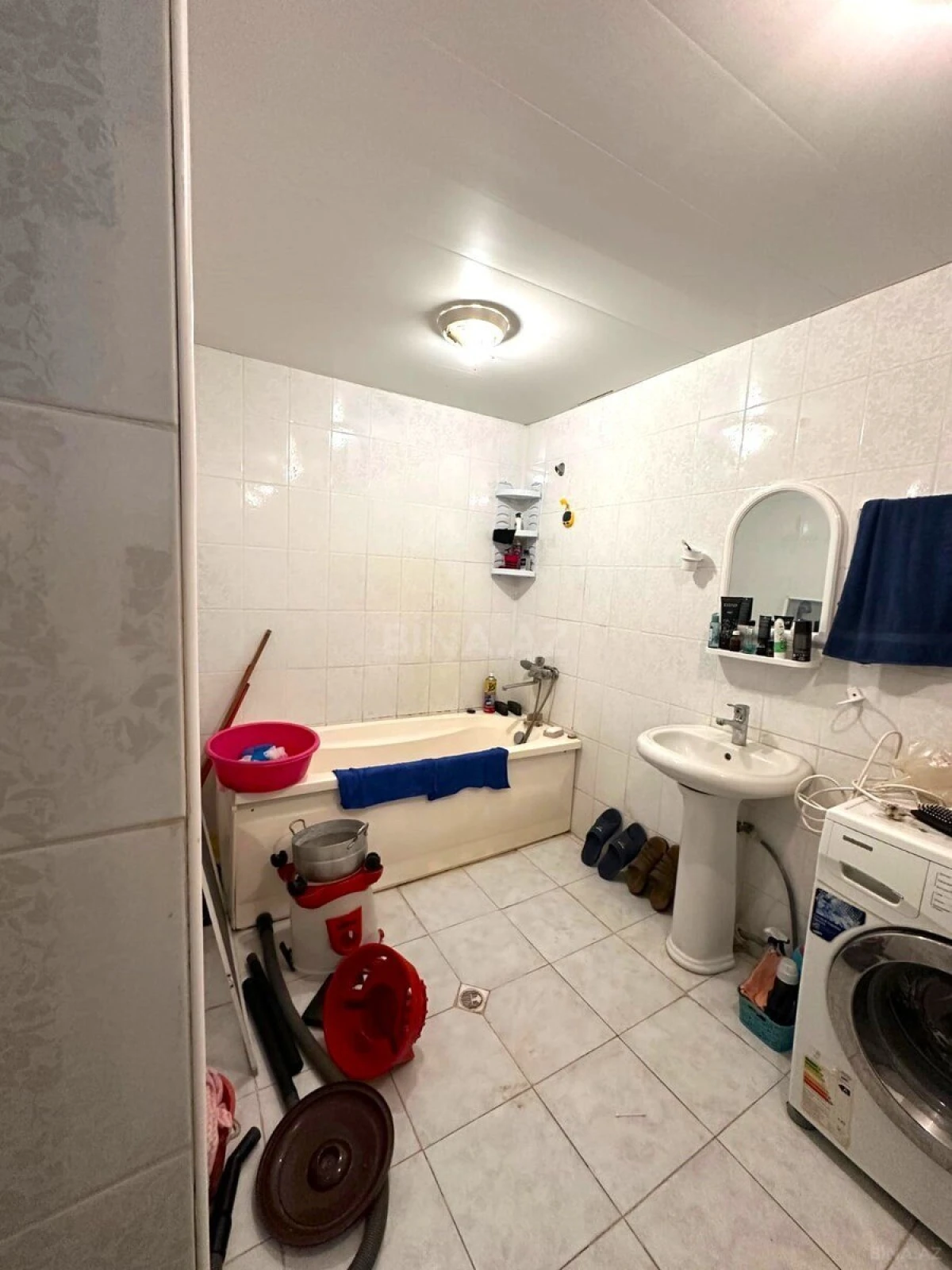 Satılır 3 otaqlı mənzil 112 m²