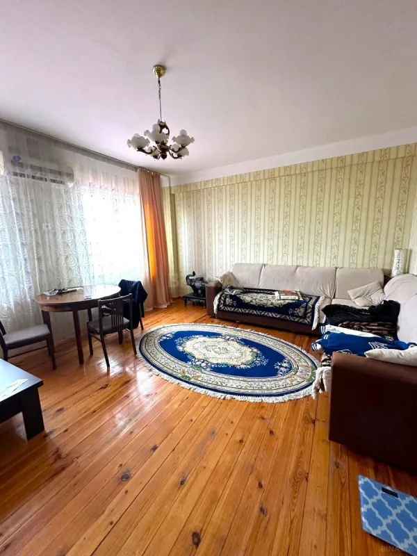 Satılır 3 otaqlı mənzil 112 m²