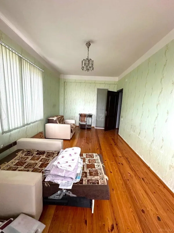 Satılır 3 otaqlı mənzil 112 m²