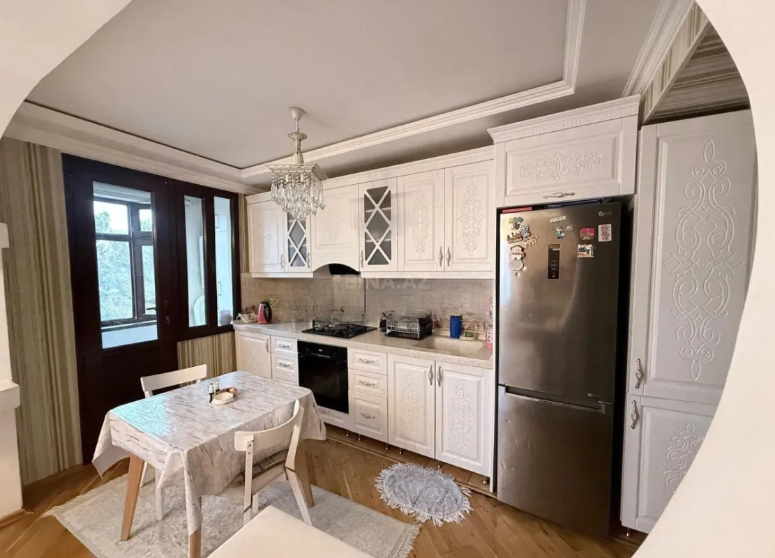 Satılır 2 otaqlı mənzil 65 m²