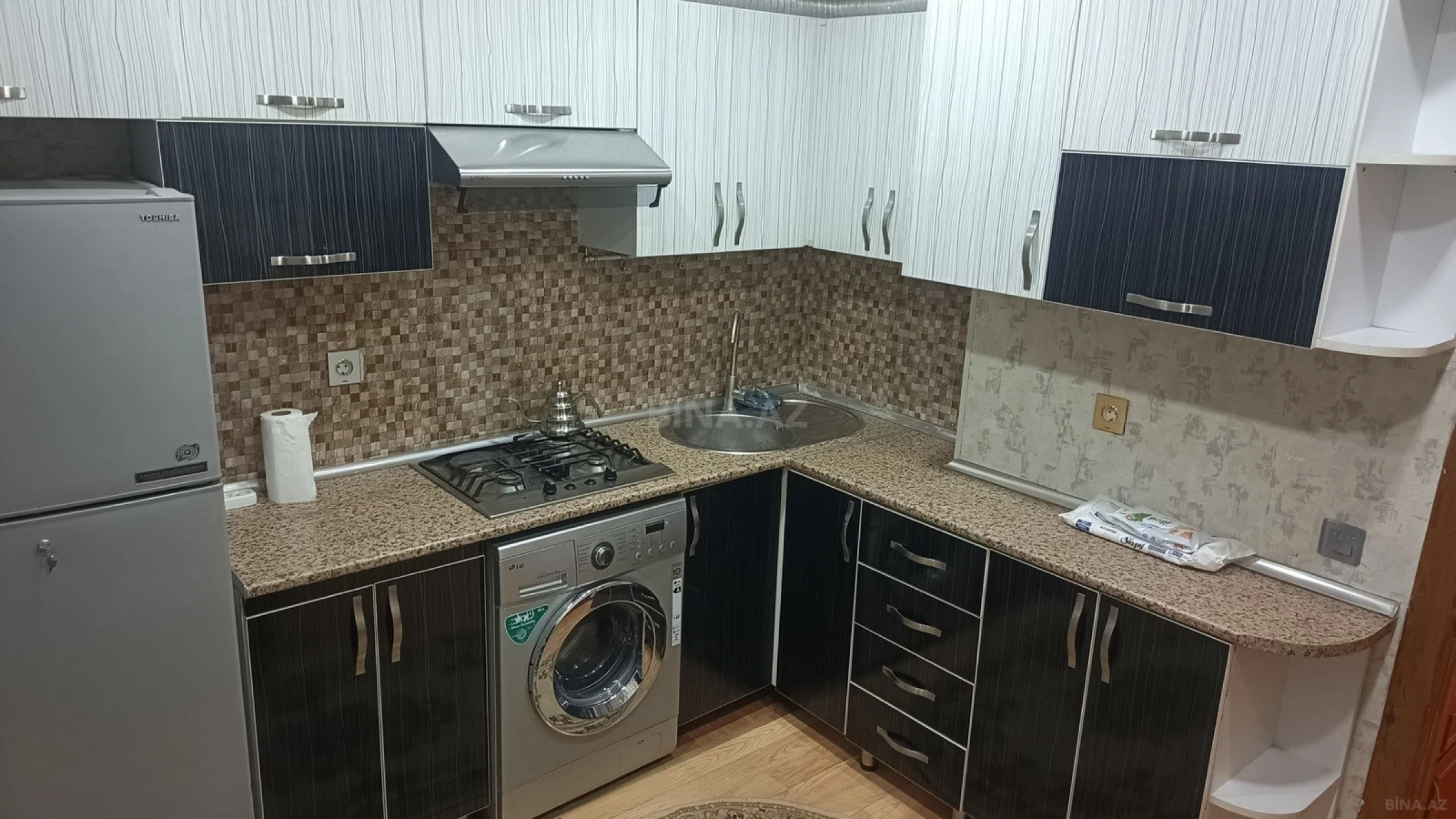 Kirayə verilir 2 otaqlı mənzil 60 m²