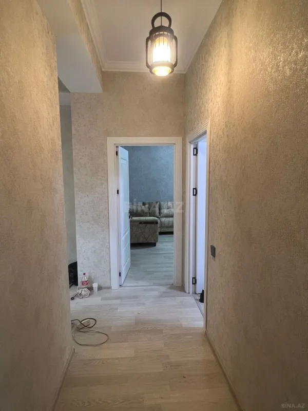 Kirayə verilir 2 otaqlı mənzil 105 m²