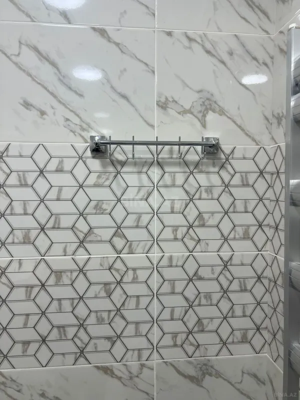 Kirayə verilir 2 otaqlı mənzil 105 m²