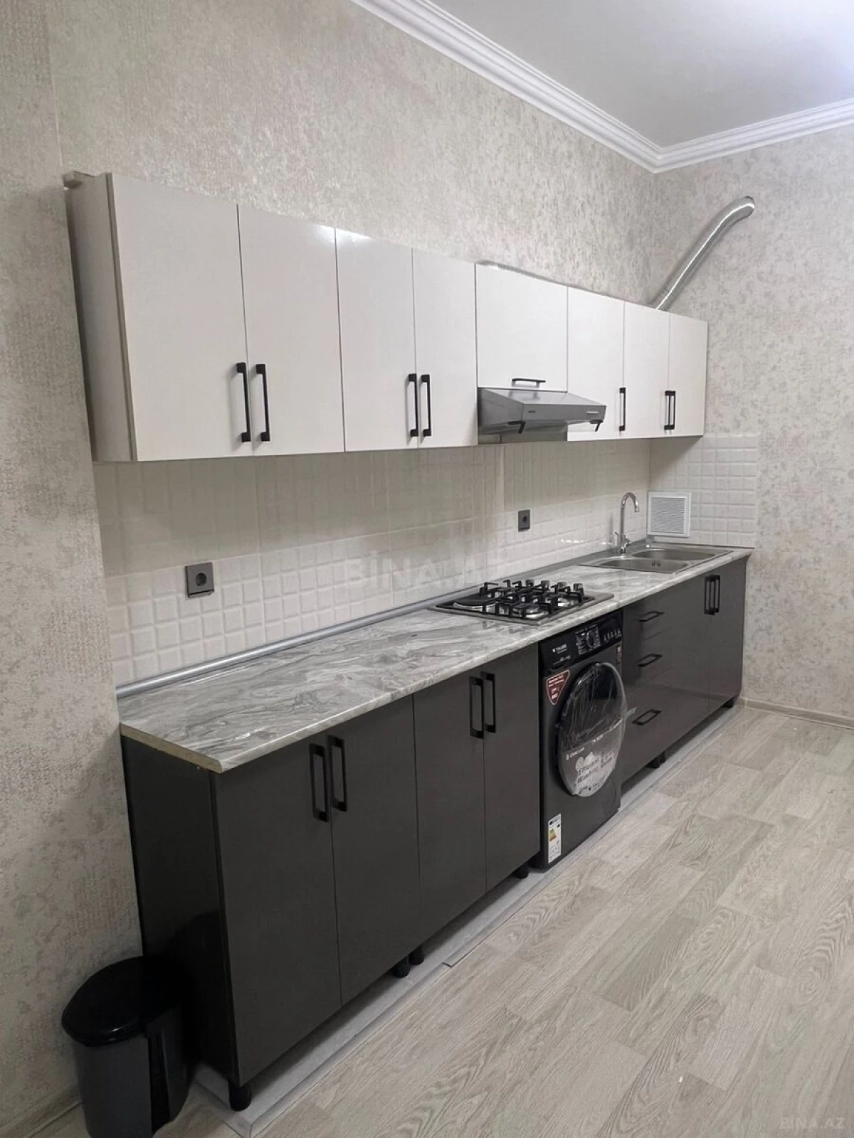 Kirayə verilir 2 otaqlı mənzil 105 m²