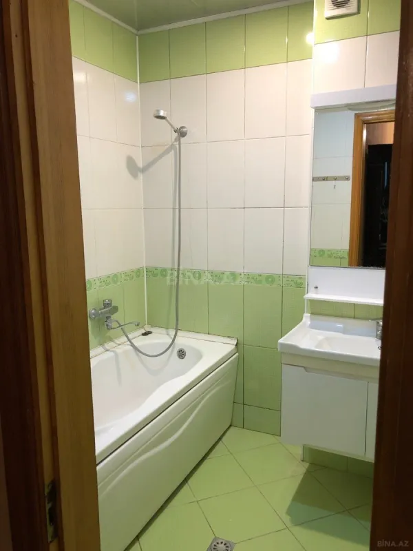 Kirayə verilir 3 otaqlı mənzil 115 m²