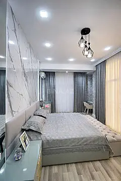 Satılır 4 otaqlı mənzil 130 m²