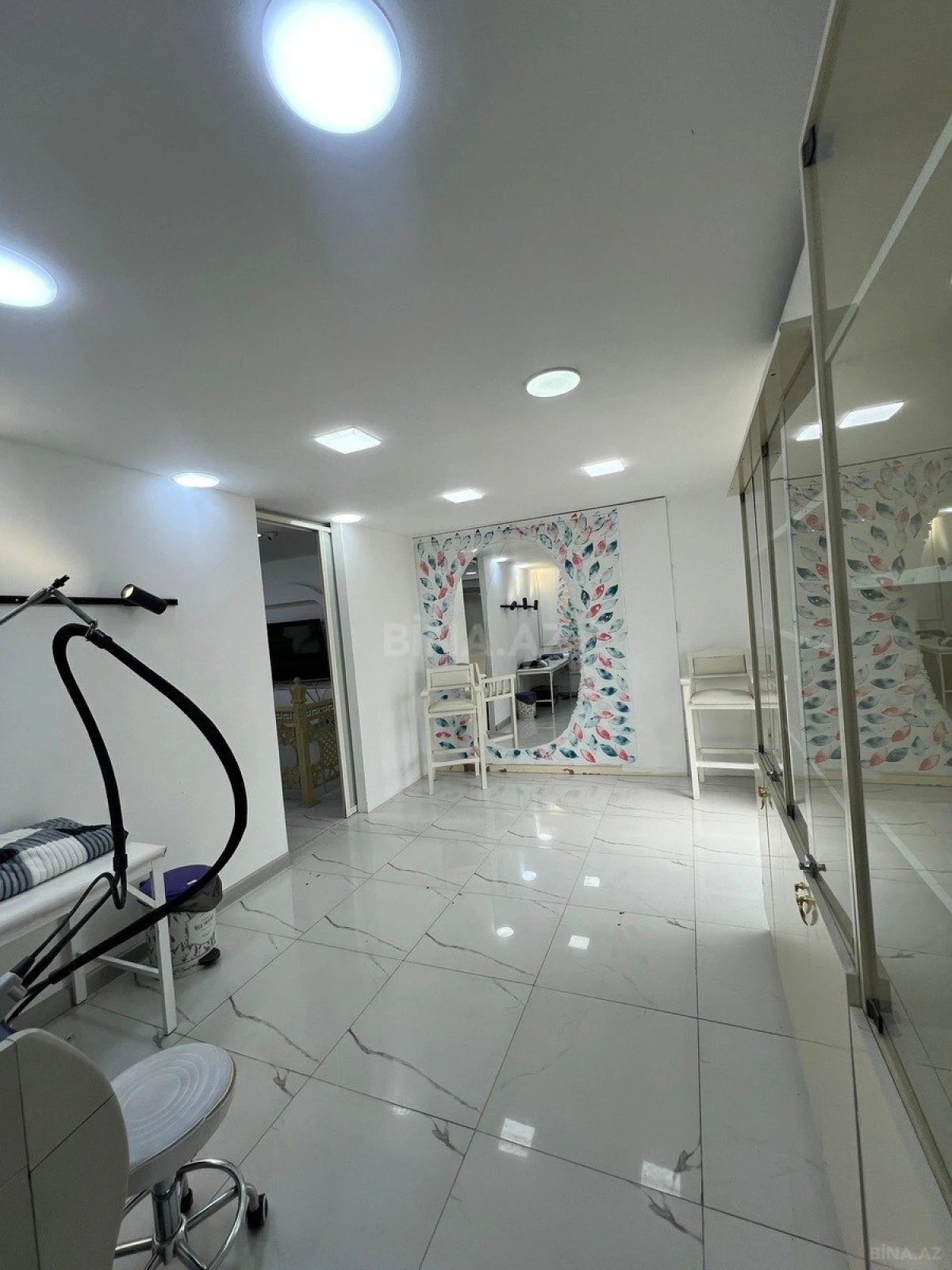 Satılır obyekt 114 m²