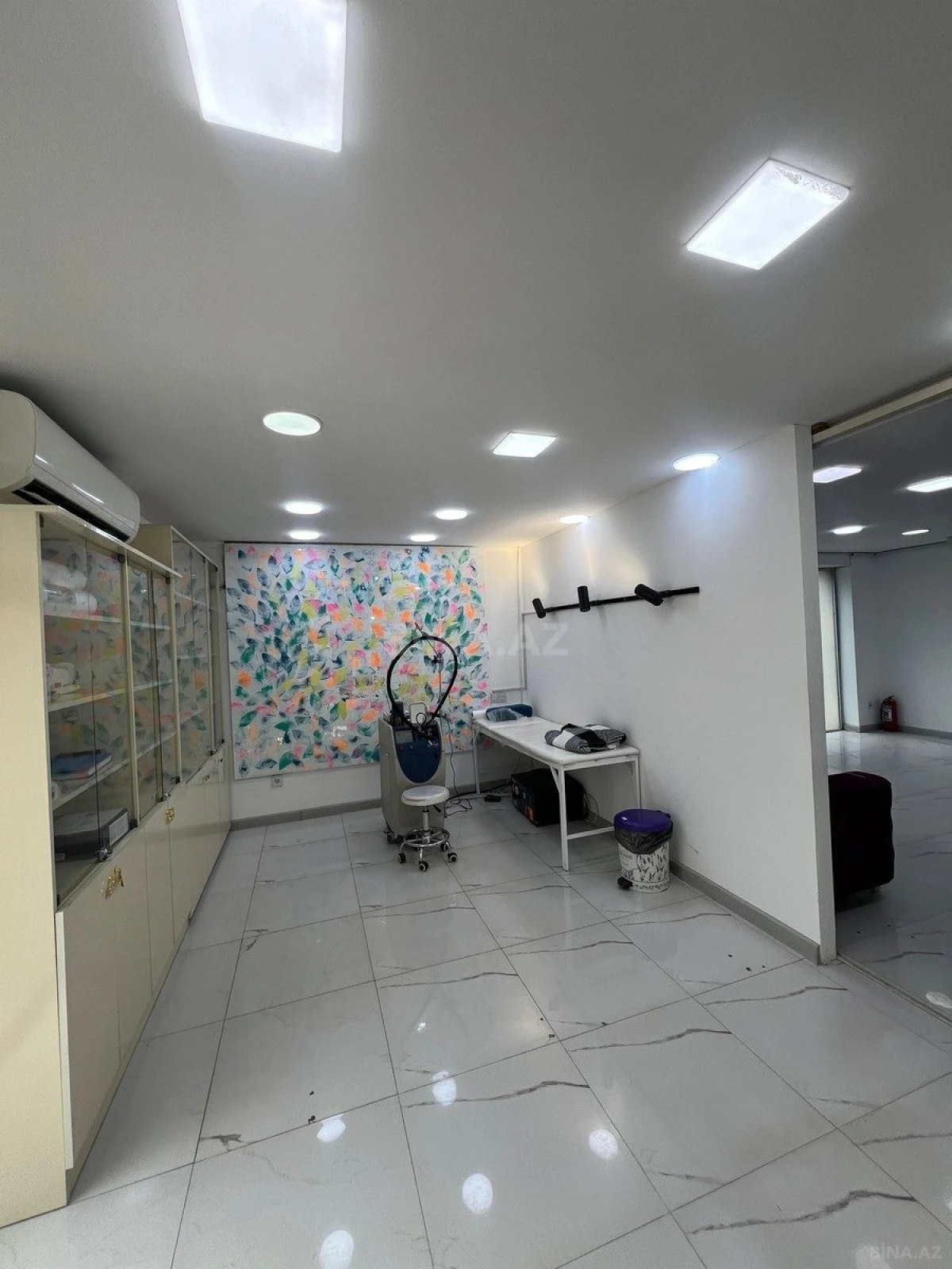 Satılır obyekt 114 m²