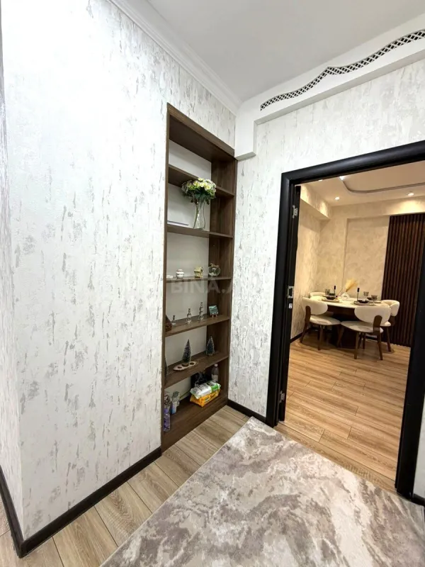 Satılır 2 otaqlı mənzil 67 m²