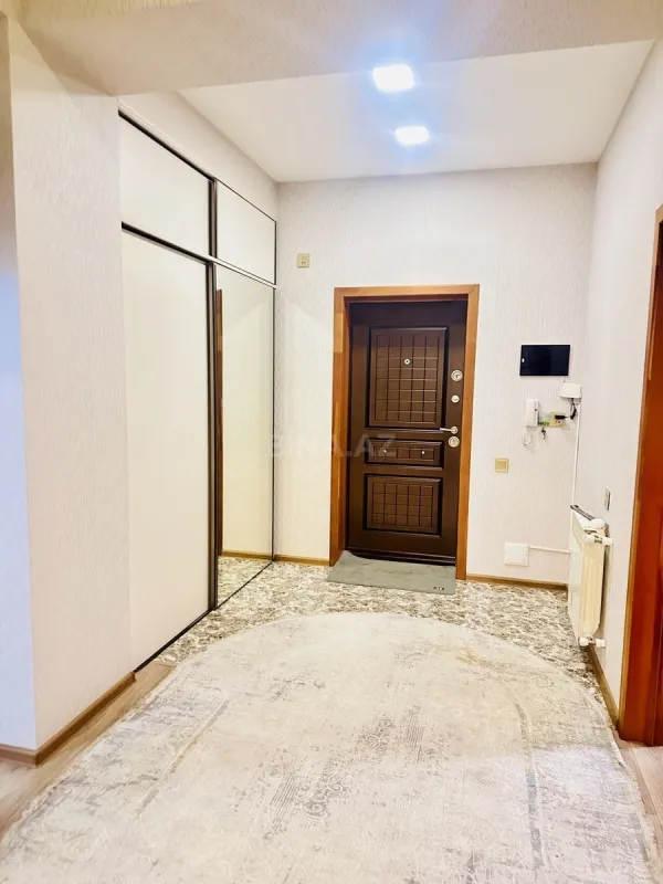 Satılır 3 otaqlı mənzil 100 m²