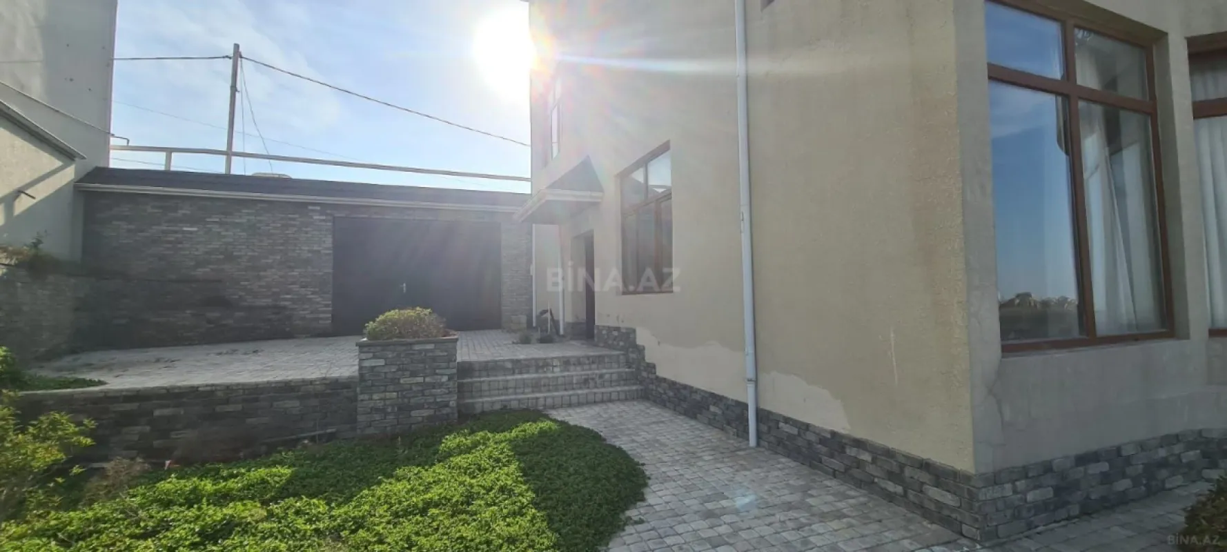 Satılır 5 otaqlı həyət evi 416 m²