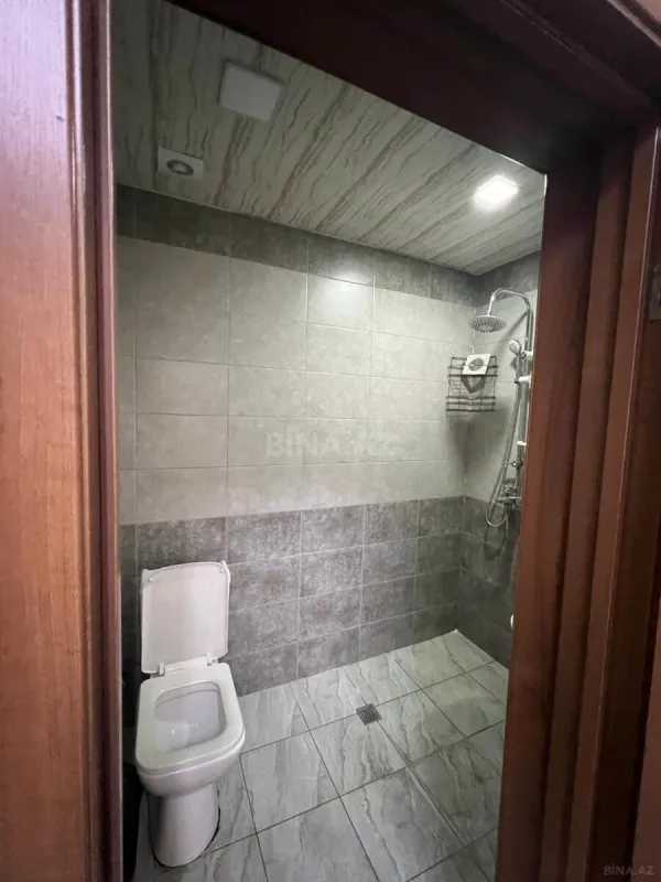 Kirayə verilir 4 otaqlı mənzil 130 m²