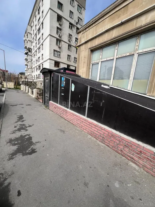 Kirayə verilir 4 otaqlı mənzil 130 m²