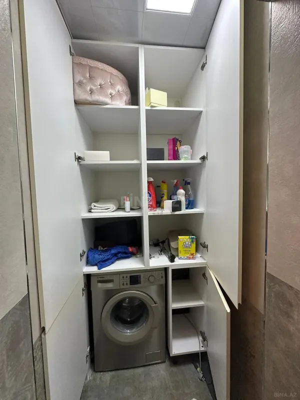 Satılır 3 otaqlı mənzil 146 m²