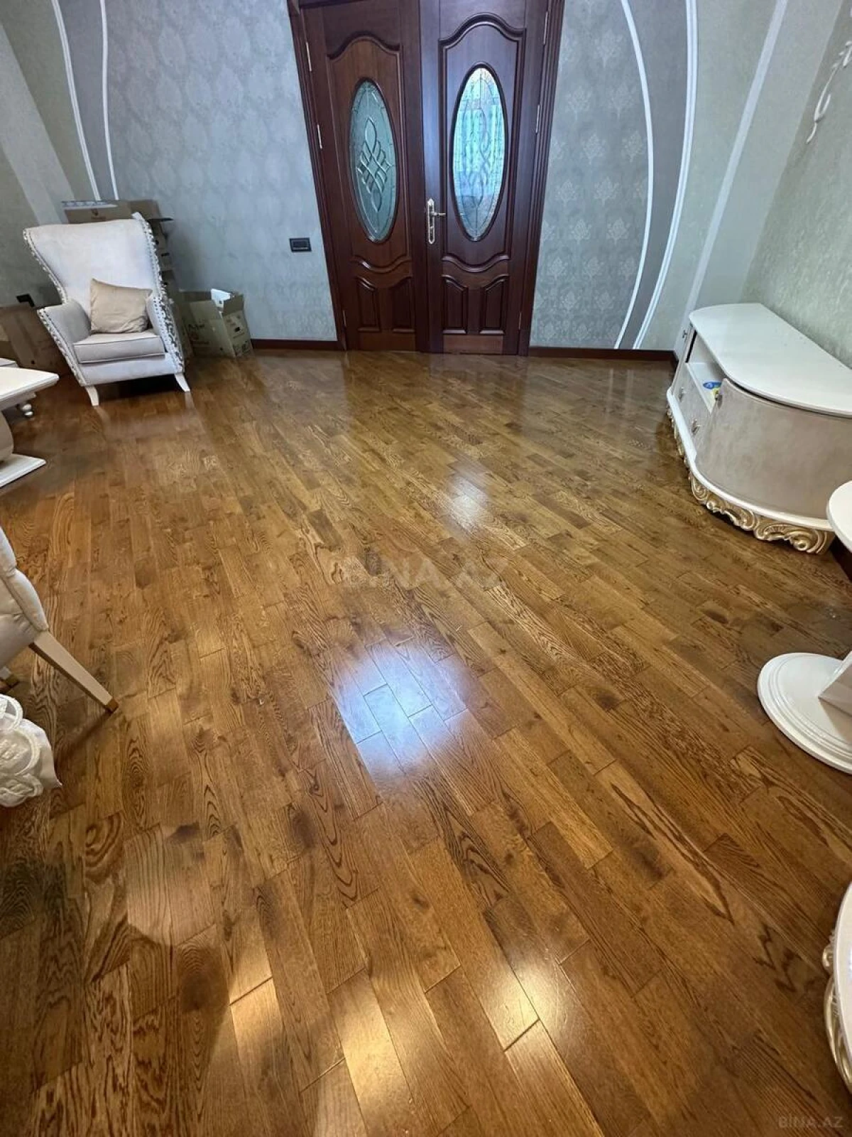 Satılır 3 otaqlı mənzil 146 m²