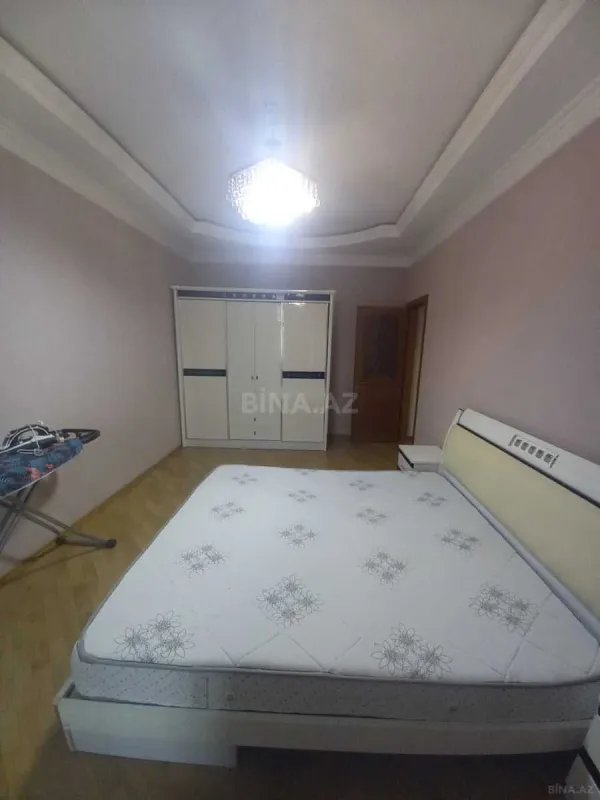 Satılır 3 otaqlı mənzil 146 m²