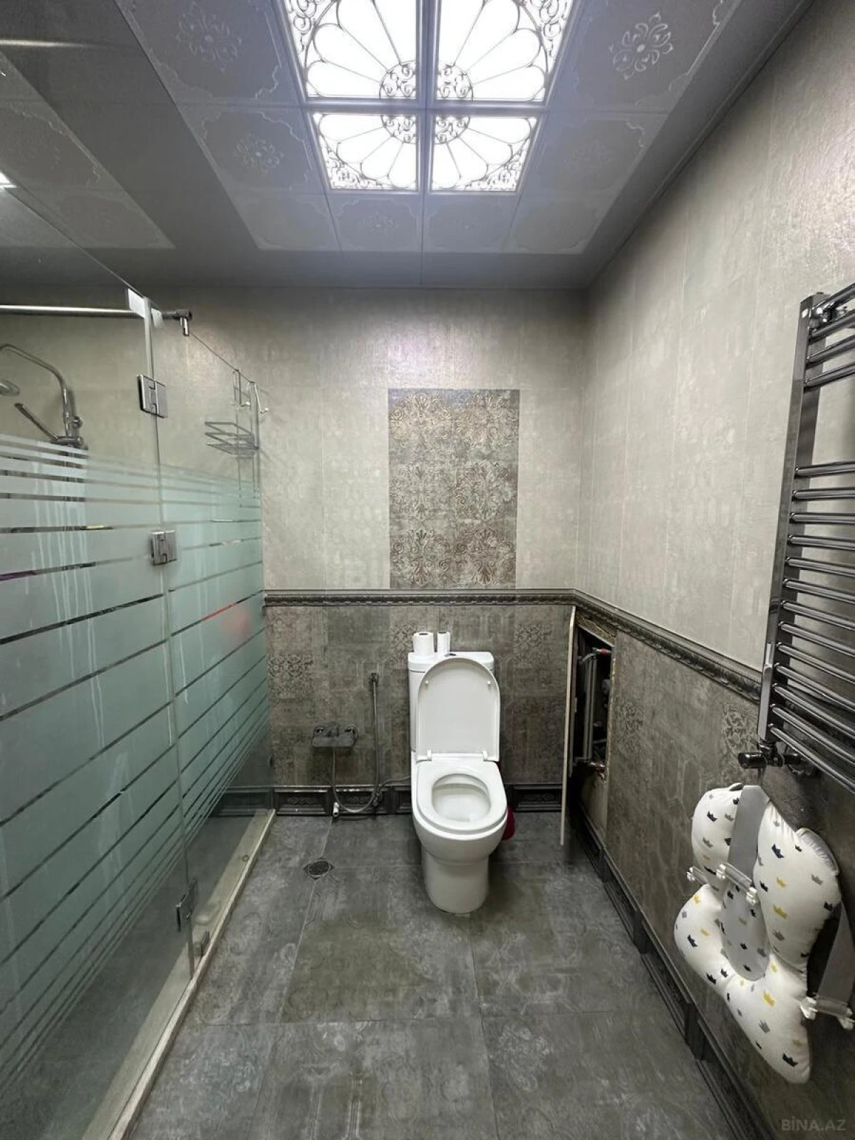 Satılır 3 otaqlı mənzil 146 m²