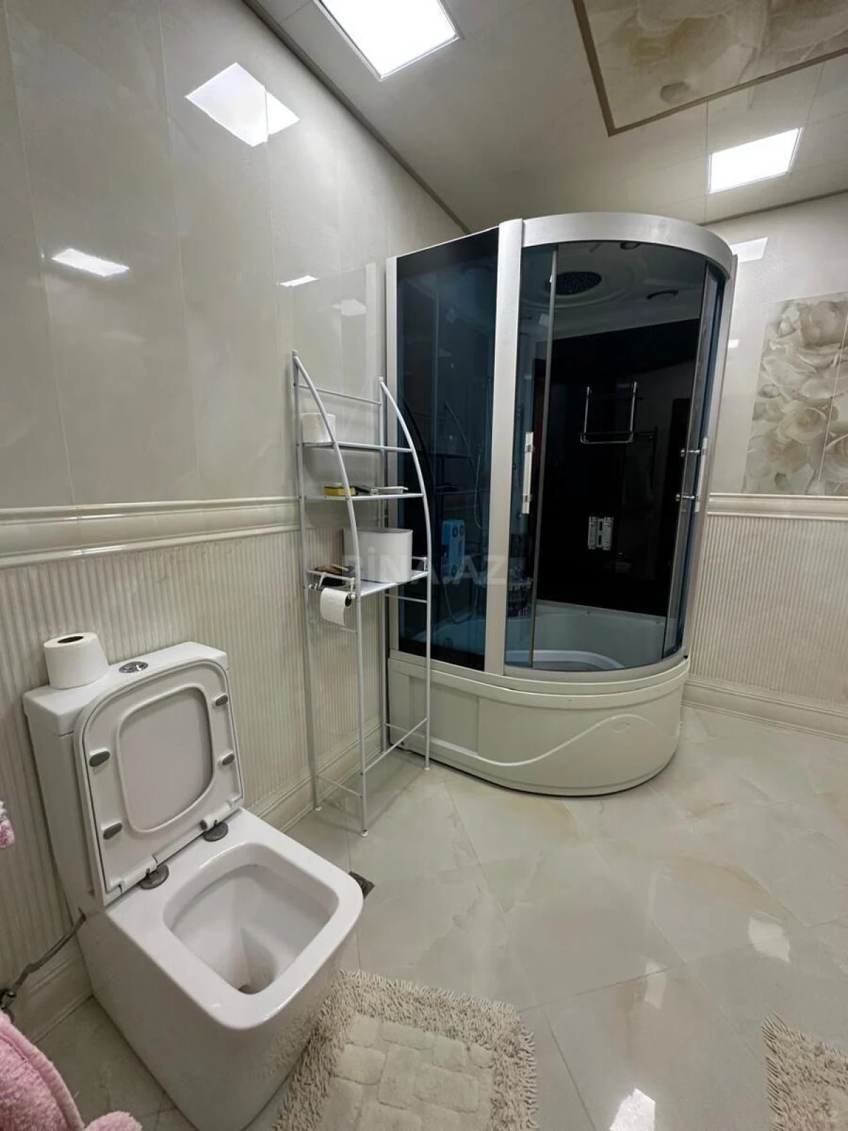 Satılır 3 otaqlı mənzil 146 m²