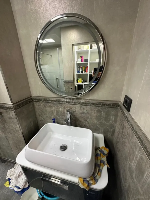 Satılır 3 otaqlı mənzil 146 m²