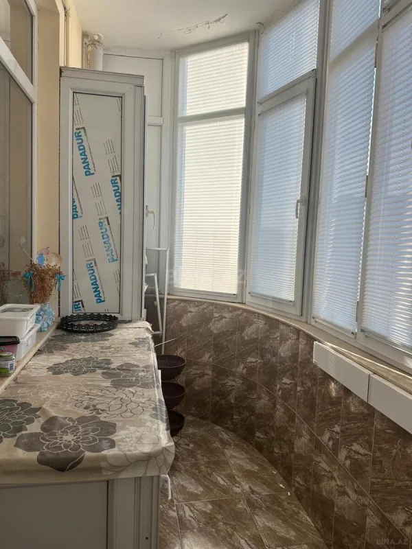 Satılır 3 otaqlı mənzil 146 m²