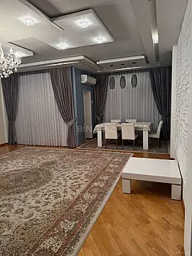 Satılır 3 otaqlı mənzil 160 m²