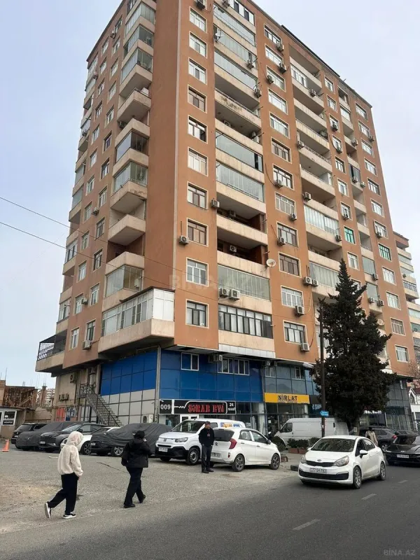 Satılır 3 otaqlı mənzil 160 m²