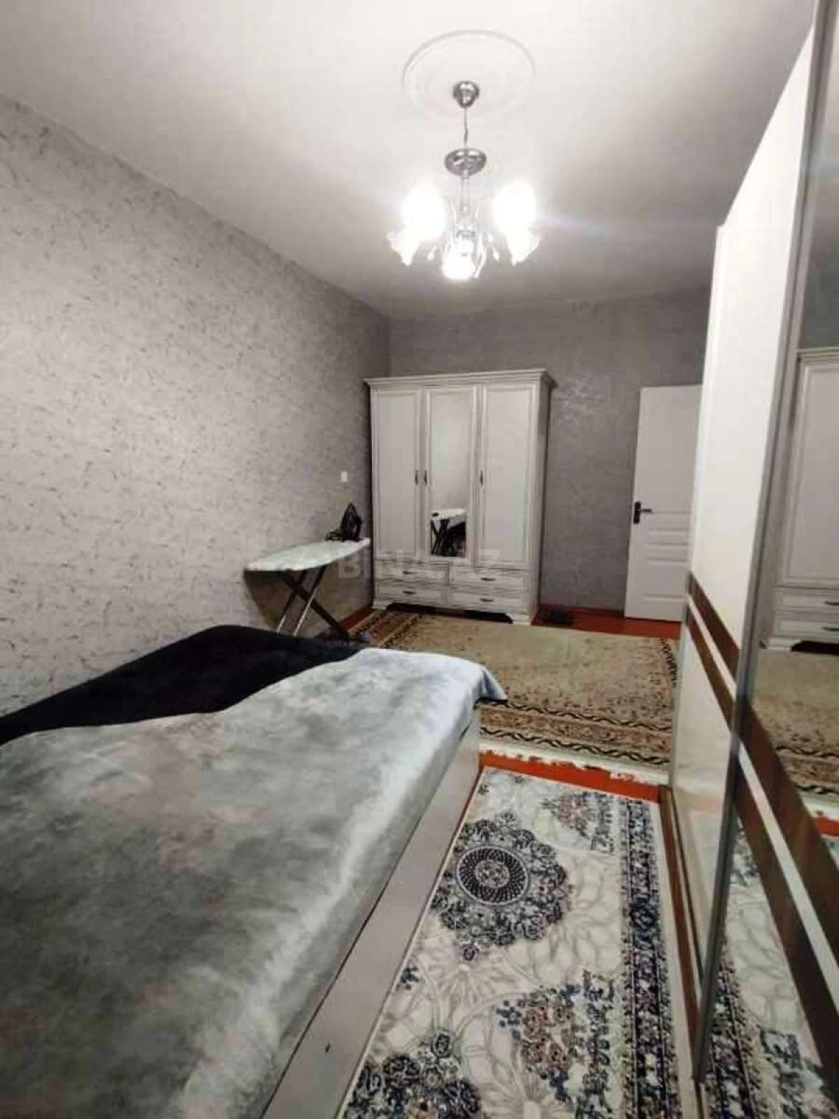 Satılır 2 otaqlı mənzil 60 m²