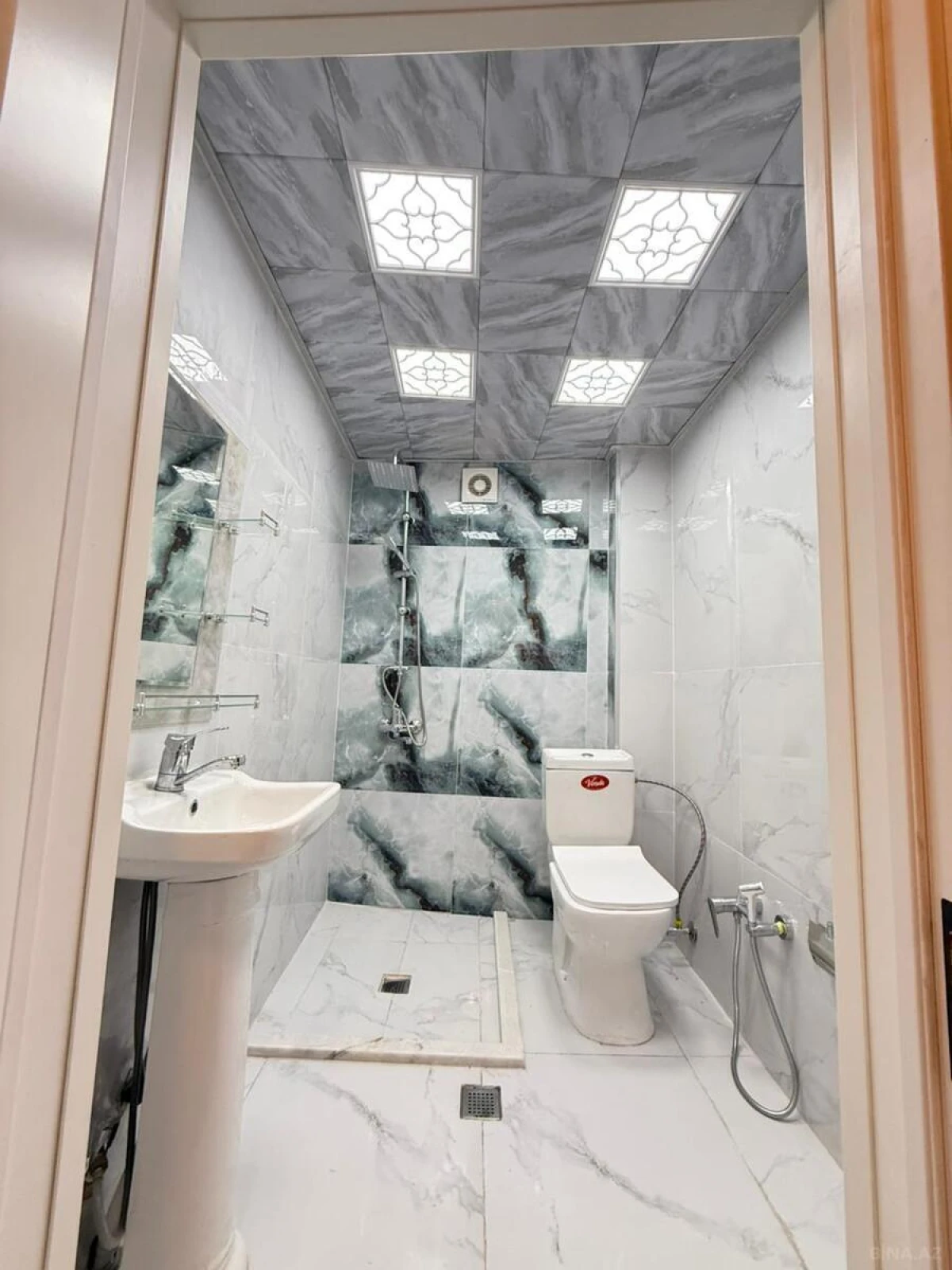 Satılır 2 otaqlı mənzil 45 m²