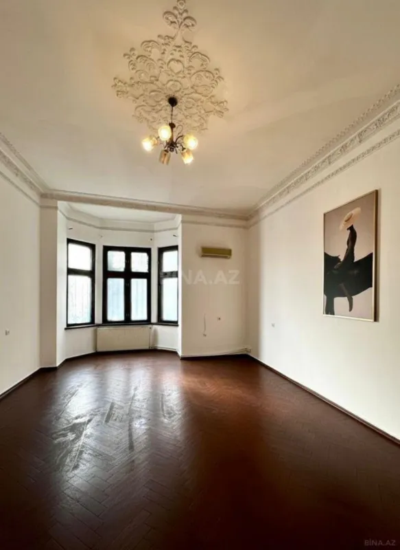 Kirayə verilir 1 otaqlı ofis 50 m²