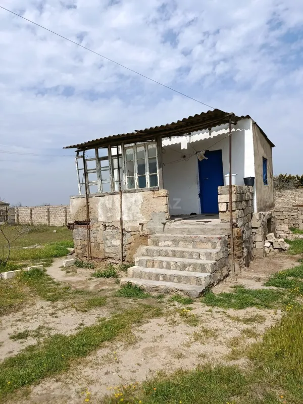 Satılır 1 otaqlı həyət evi 45 m²