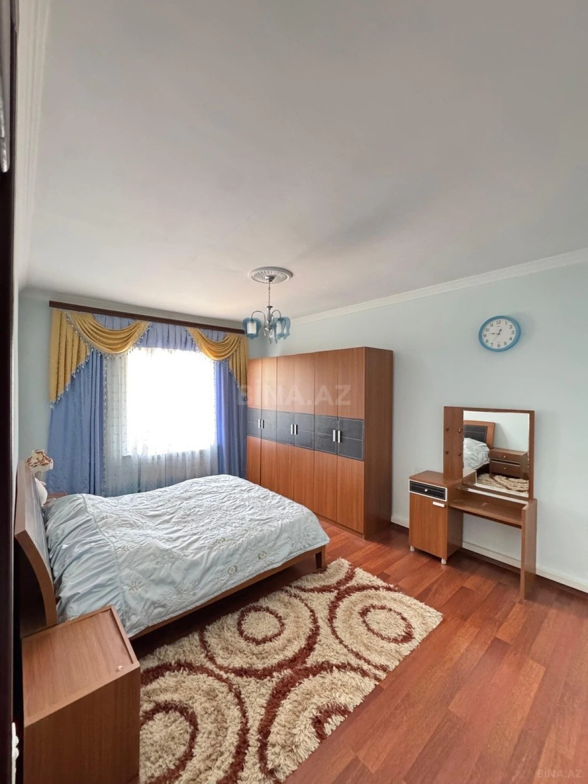 Kirayə verilir 7 otaqlı həyət evi 250 m²