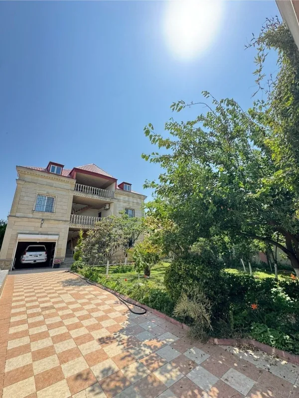 Kirayə verilir 7 otaqlı həyət evi 250 m²